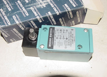 New micro switch limit switch LSA7L in box