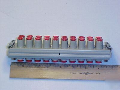 Smc KDM20-07 pneumatic connector-20 1/4 in connections 