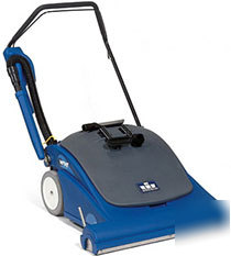 Windsor wav wide area vacuum 28