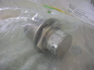 Allen bradley proximity sensor 871TM-DH15NP30-D4