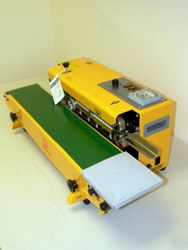 Apolo S600 continuous horizontal band sealer + coder