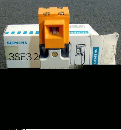 New siemens limit switch safety interlock 3SE3200-0ZB