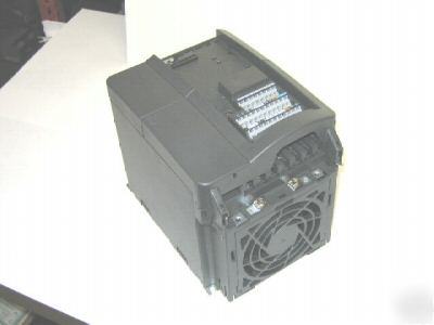 Siemens 6SE6440-2UD24-OBA1 micromaster 6SE64402UD24OBA1