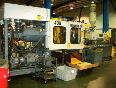 Van dorn 285 ton plastic injection molding machine-1991