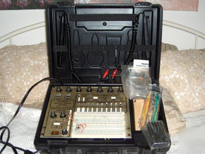Elenco analog + digital trainer xk-550-computer/laptop