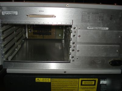 Hp agilent 16701A logic analyzer system expansion frame