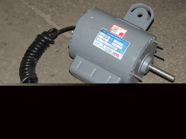 Leader fan industries 1/3 hp 3.4 amps plug in motor