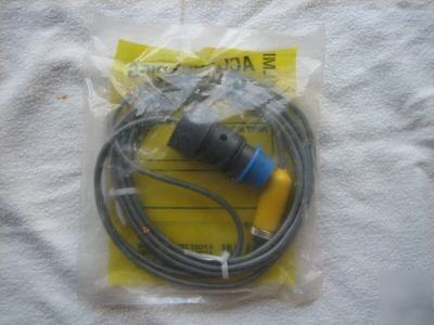 New lmi milton roy 32737 carbon w/ 4-pin, probe assy, 