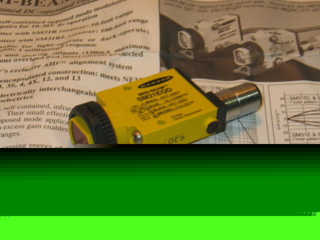 New banner mini-beam sensor emitter SM31EQD