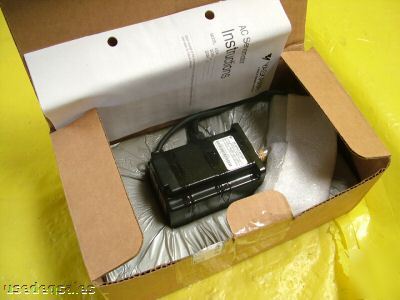 Yaskawa ac servo motor sgmph-01AAE4CD