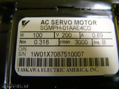 Yaskawa ac servo motor sgmph-01AAE4CD