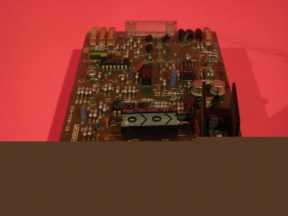 Vickers eea-pam-126-b-30 power amp card control #7170 g