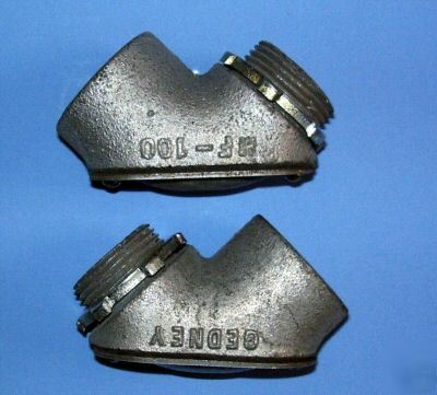 1-inch male/female 90-degree conduit corner adapters