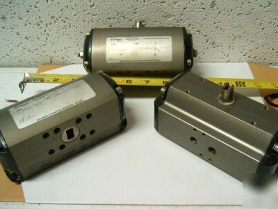 Automax pneumatic actuator valve automation used 128E84