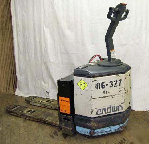 Crown electric pallet truck - model PW3520-60