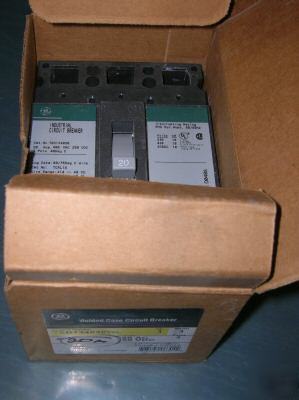 New general electric circuit breaker TED134020 20A 3 