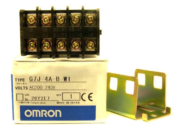 New omron screw terminal relay G7J-4A-b-W1 AC200-240V 