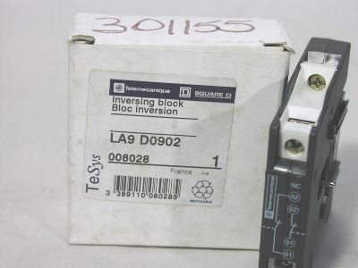 New telemecanique LA9D0902 contactor interlock LA9-D090 