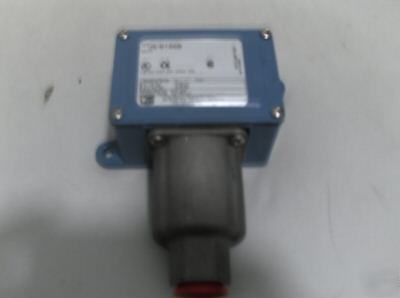 New united electric controls J6-S156B pressure switch 