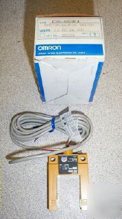 Omron E3S-GS3E4 photoelectric switch ** **