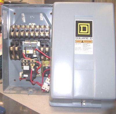 Square d 8903 LX01200 enclosed lighting contactor 