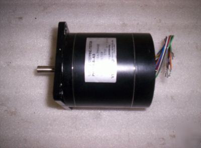 Vexta 5 phase stepping motor p/n PH599-b-A5