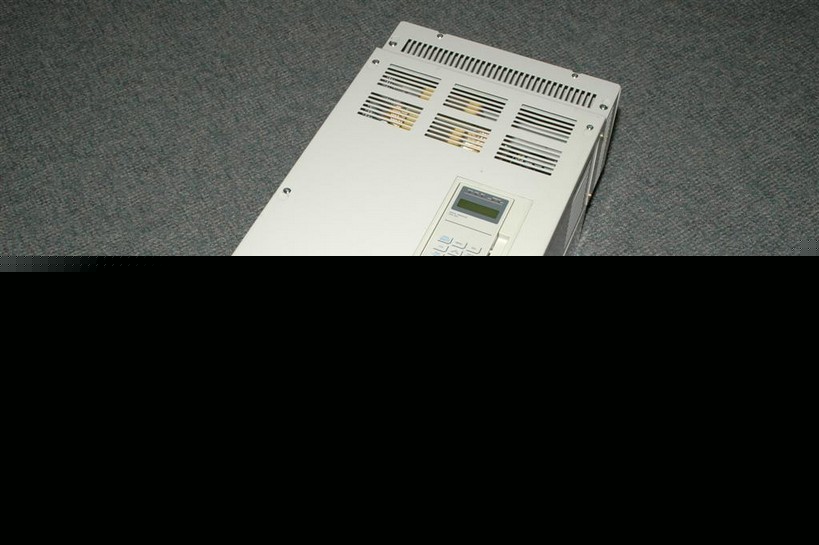 Yaskawa / magnetek cimr-G5M4022 40HP 460V ac drive