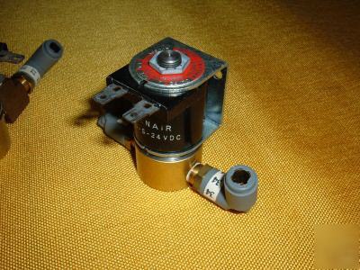 Lot of 3 allenair ea-5-3-24VDC pressure switch 2CD8BY