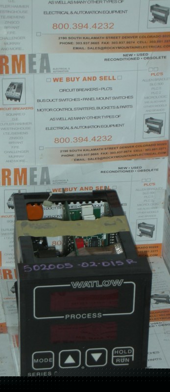 Watlow process series 942 panel meter 942A-4FD2-D000 