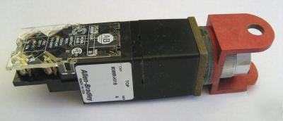 Allen bradley 800M-xak 800MR-H31B keyswitch