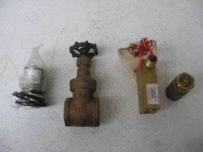 Check valves, flow switch, safety valve lot of 4