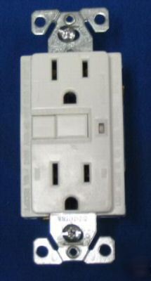 Cooper ground fault circuit interrupter plug oulet 