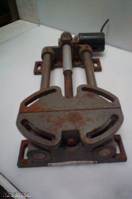 Electric adjustable motor mount - excellent condition