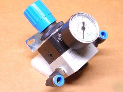 Festo 159501 lrp-1/4-4 precision air regulator w/gauge