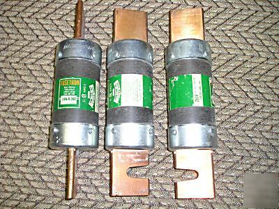 Lot of 3 fusetron by bussmann 300A 250V fuses