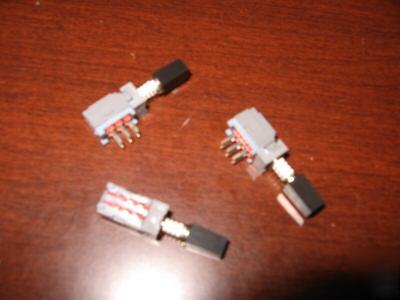Right angle pcb mount push button switch e-switch nos