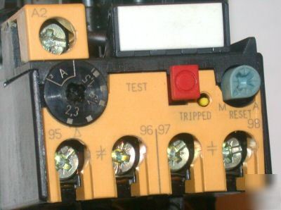 Nice allen bradley contactor & relay model#100-A09ND3 b