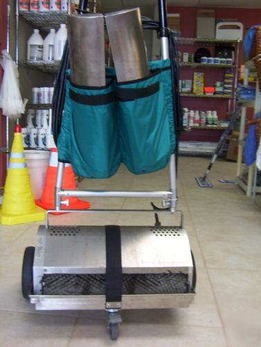 Brush pro encapsulation cleaning machine