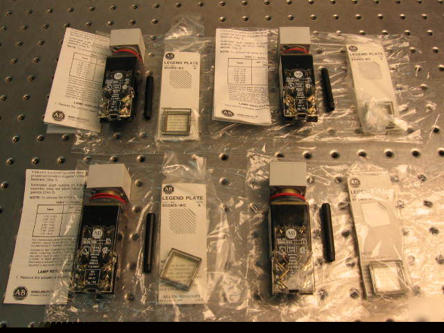 G33510 (4) allen-bradley 800MS-CQAL24S switches