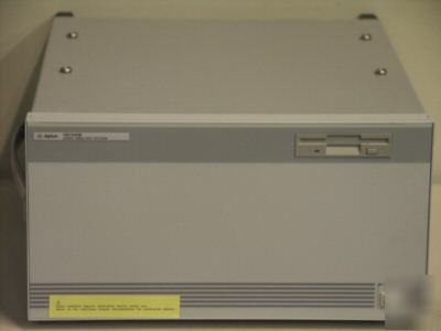 Hp 16700B logic analysis mainframe. 18 gb-cd rom-E5901B