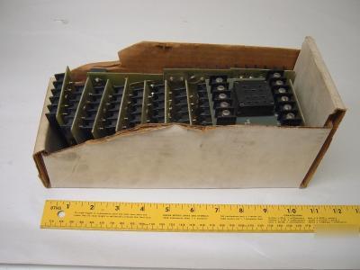 Lot of 16 deltrol plug in relay mounting base RS10