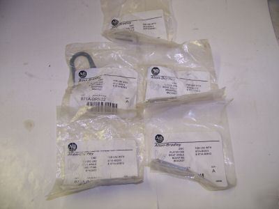 New lot allen bradley 871A-BRN22 zinc plated mounting